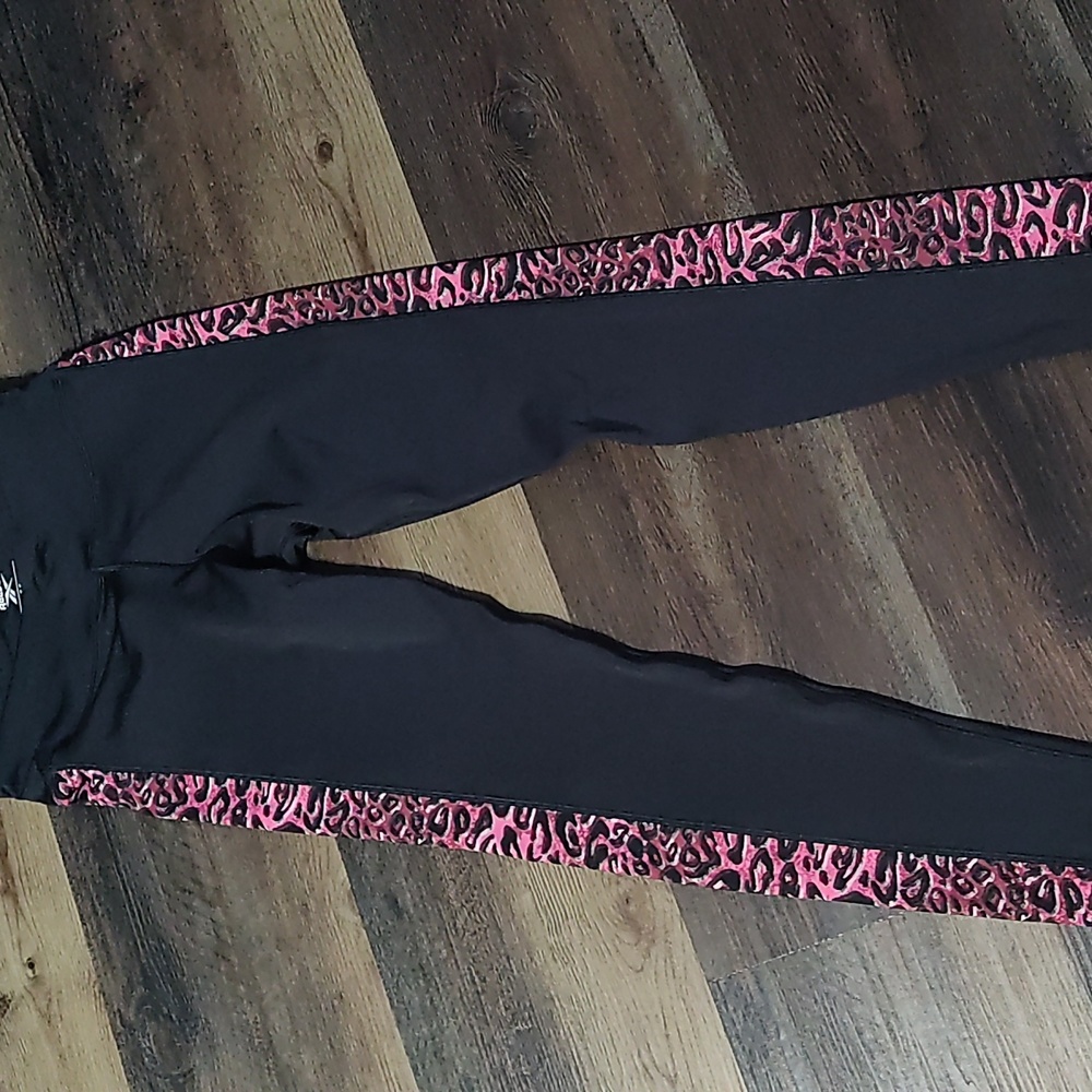 Fabletics lot & Reebok - Picture 7 of 7